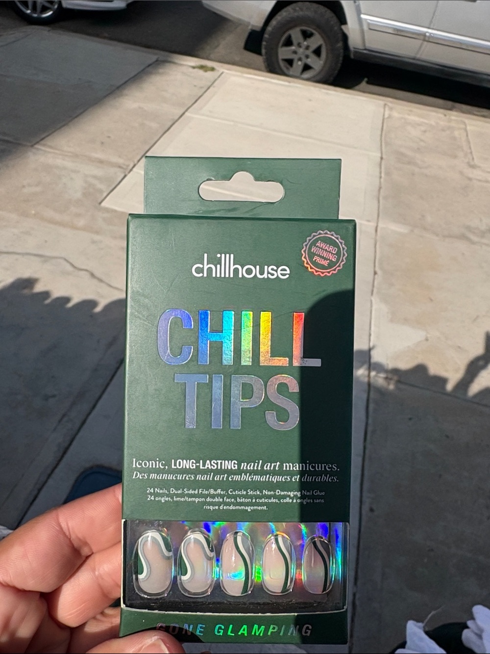 Hill House Chill Tips Press-On Nails in Green and Black Swirl